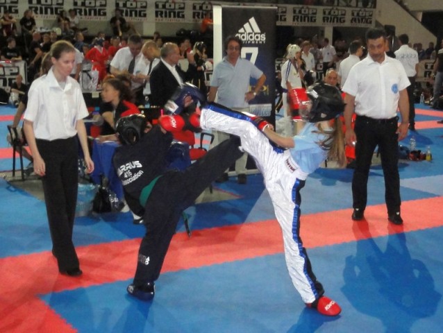 02-nunzia_marzo-ela_znaor_-32_kg_sk_best_fighter_rimini_2-3_6_12_2