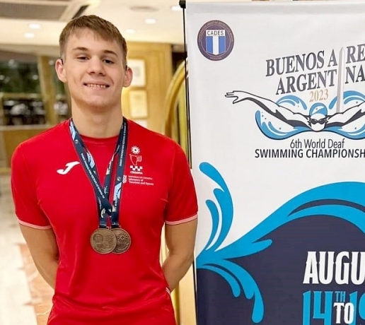 Sport gluhih – Nikoli Zdriliću dvije bronce sa Svjetskog prvenstva u plivanju za gluhe